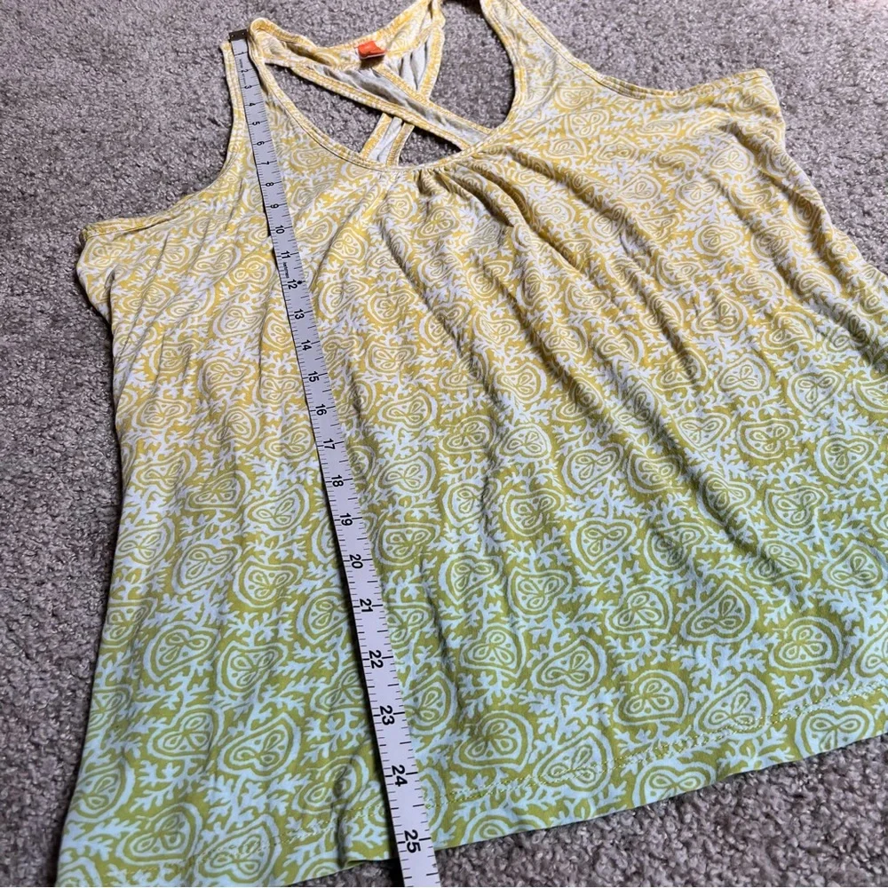 Lucy Paisley Ombré Criss-Cross back Tank - Picture 4 of 6